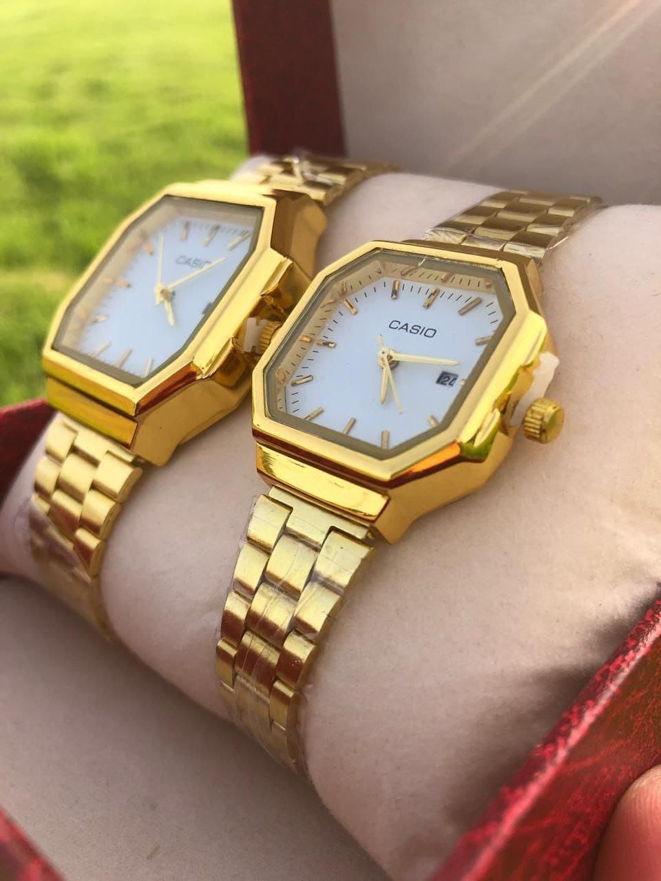 طقم ساعات زوجية