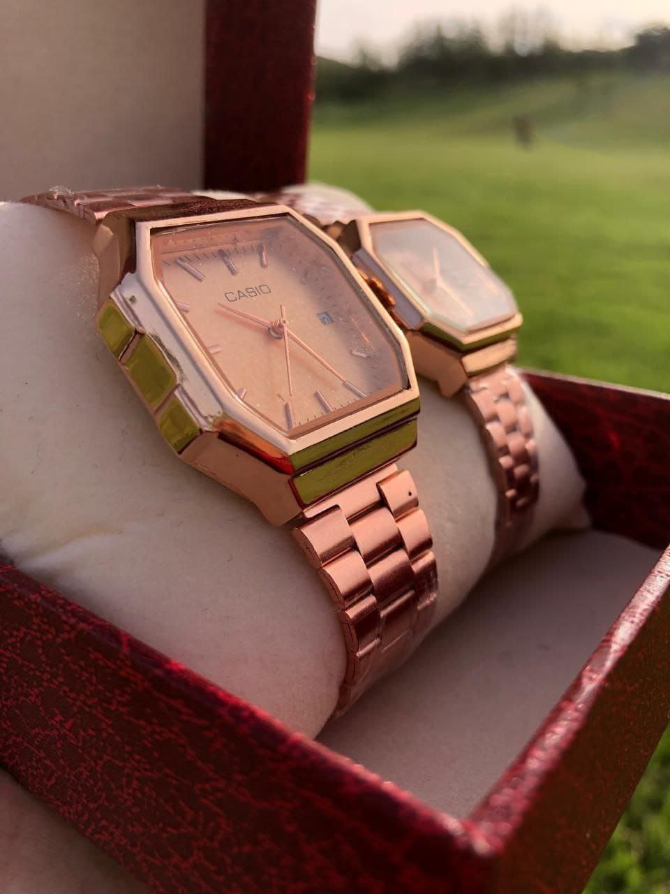 طقم ساعات زوجية