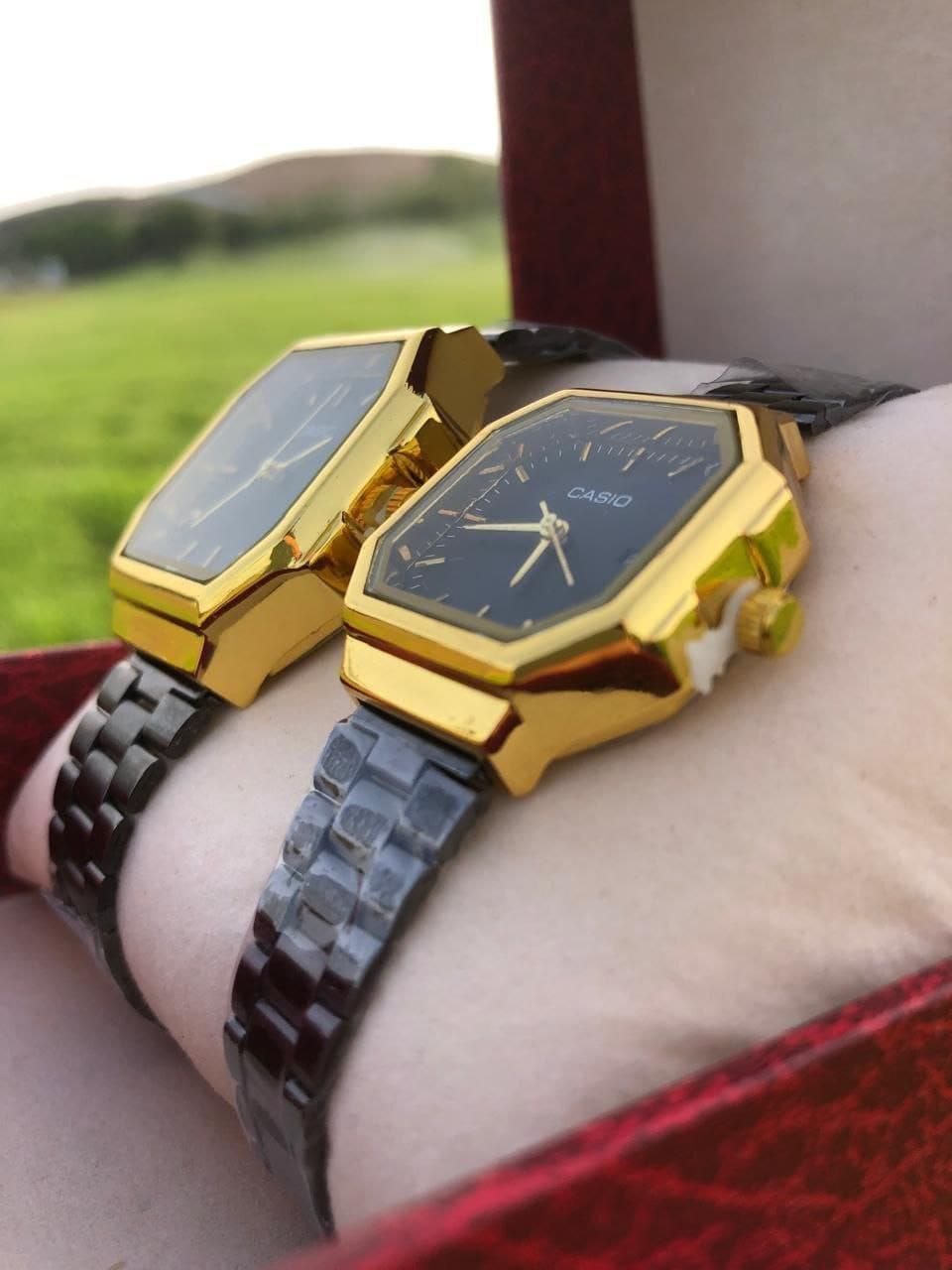 طقم ساعات زوجية